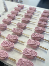 Load image into Gallery viewer, BARBIE cake pops - VANILLA
